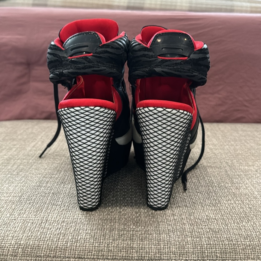 Adidas sneakers - Picture 3 of 4